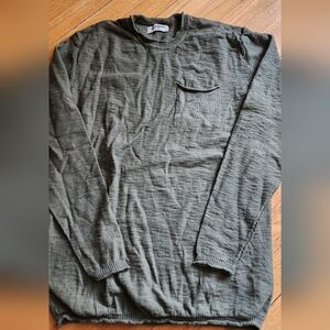 Mens Alcott sweater  size L